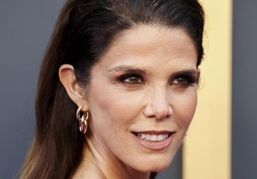 Este es el aceite facial coreano que utilizan las pieles maduras para ganar elasticidad mientras duermen.